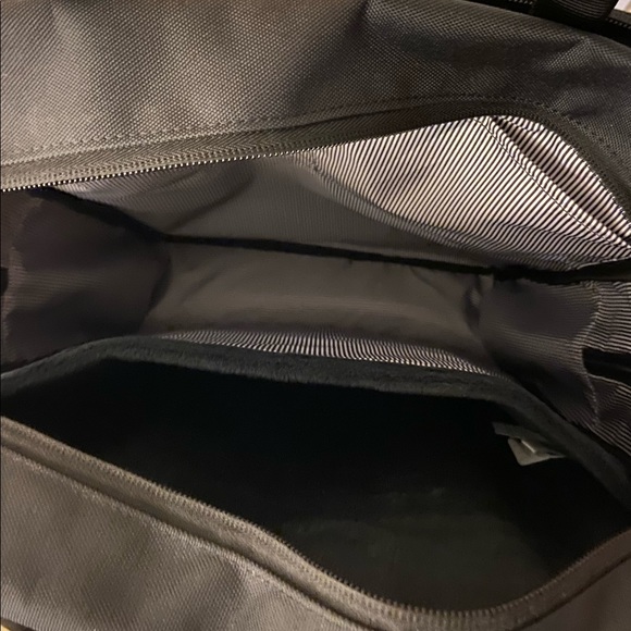 Herschel black nylon backpack shoulder travel bag - Picture 4 of 5